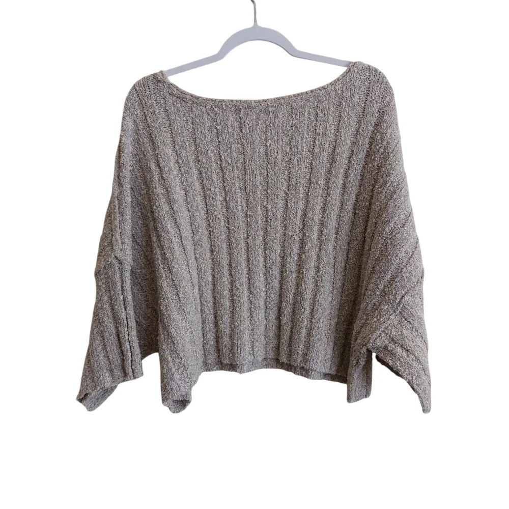 Free People Long Sleeve Scoop Neck Cropped Sweater- size XS - Picture 3 of 7